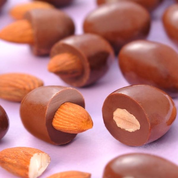 Meiji Almond Pack